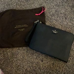 Kate Spade oversized charging wristlet
